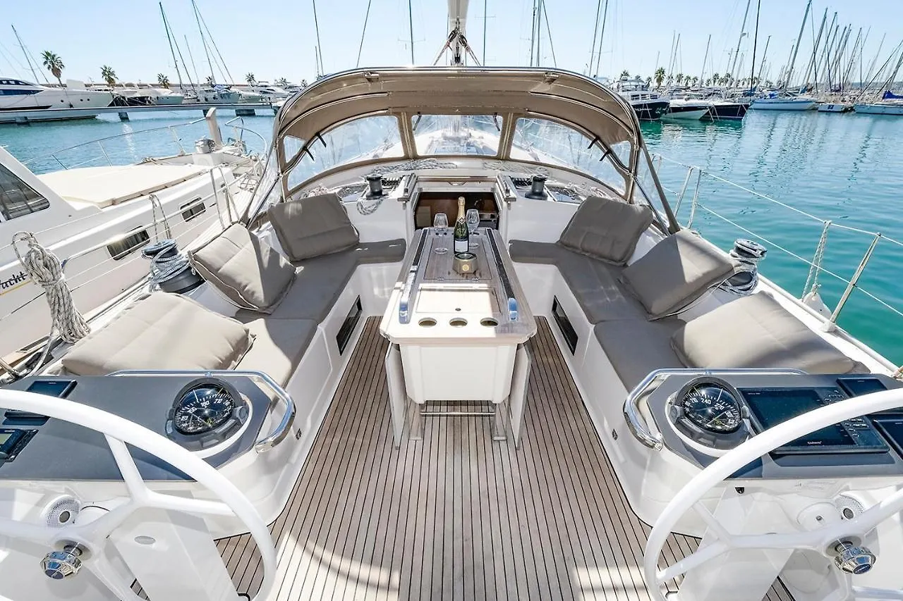 Bavaria 56 / Velero Hotel Sitges 0*,
